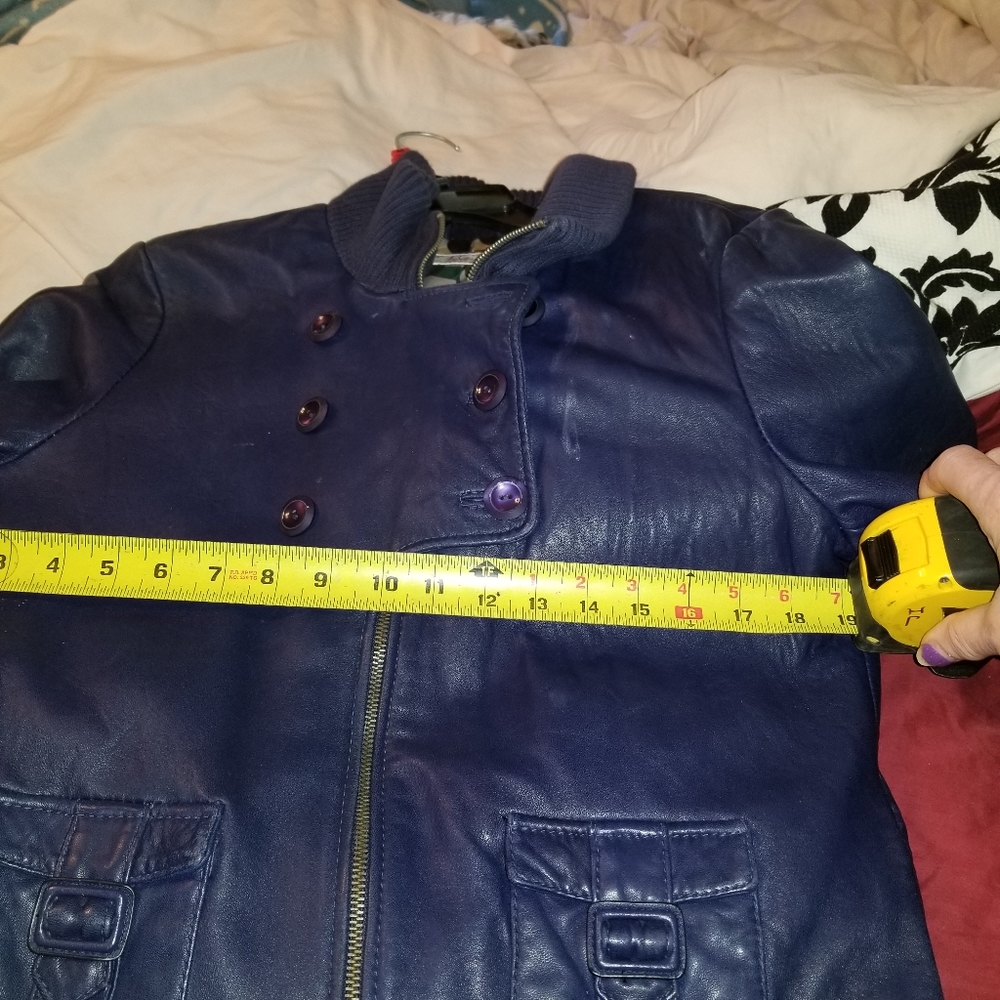 Leather jacket - Picture 3 of 7